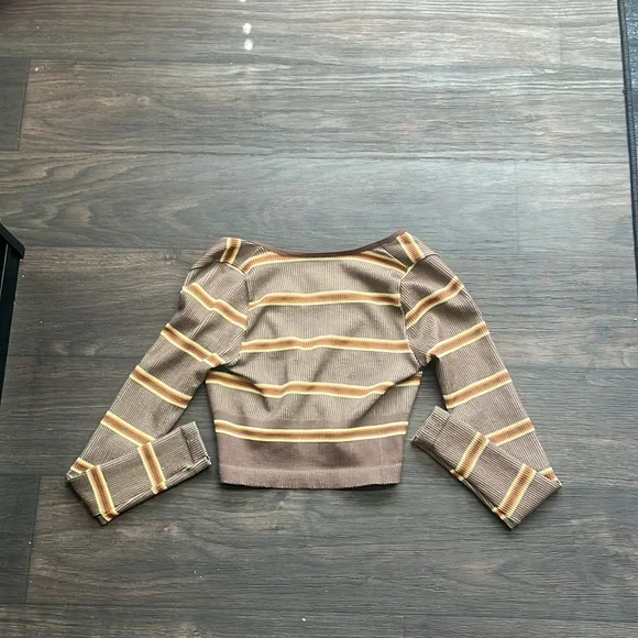 Long sleeve cropped shirt - Picture 5 of 5